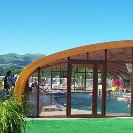 Mobil-home Avec Terrasse A Vic-sur-cere, 4 Personnes - Api-1-52-1251 Campsite Vic-sur-Cere
