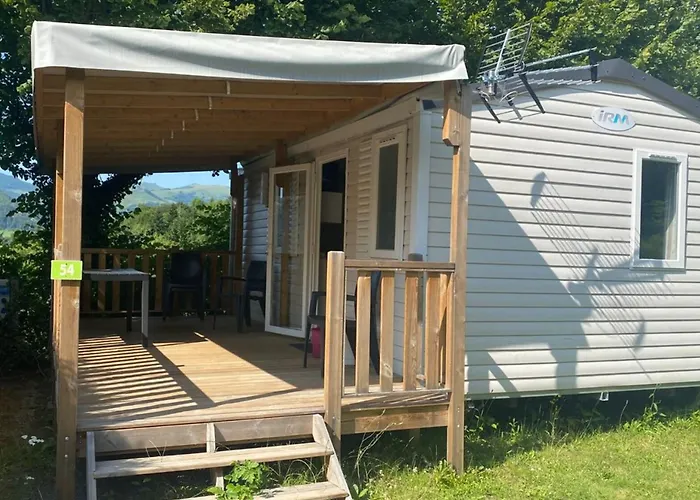 Mobil-home Avec Terrasse A Vic-sur-cere, 4 Personnes - Api-1-52-1251 Вик-сюр-Сер